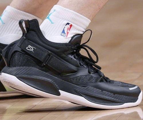 安踏竞训鞋最新爆料